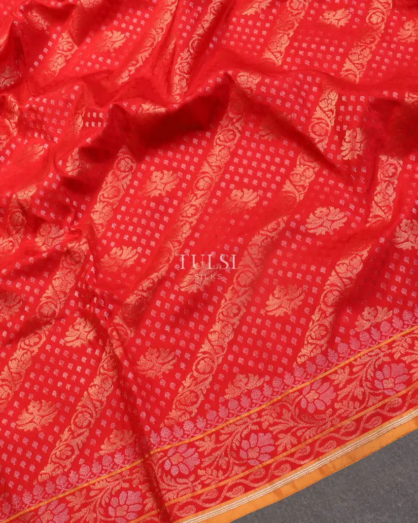 Red Banaras Silk Saree T5316335
