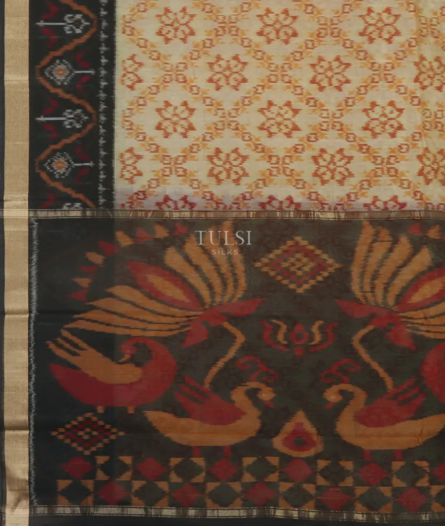 Beige Pochampalli Silk Cotton Saree T5264074