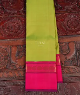 Yellowish Green Kanjivaram Silk Saree T5205801