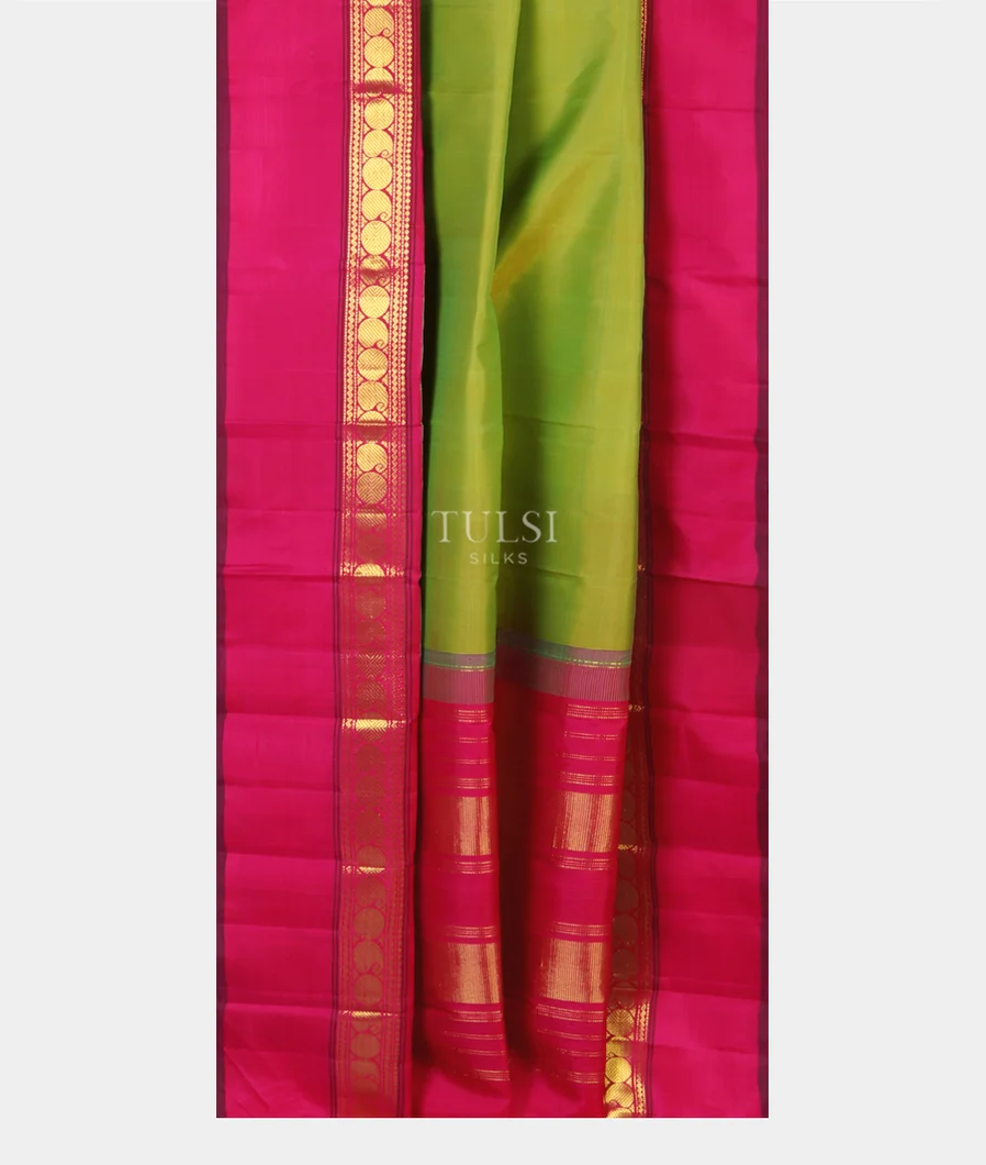 Yellowish Green Kanjivaram Silk Saree T5205802