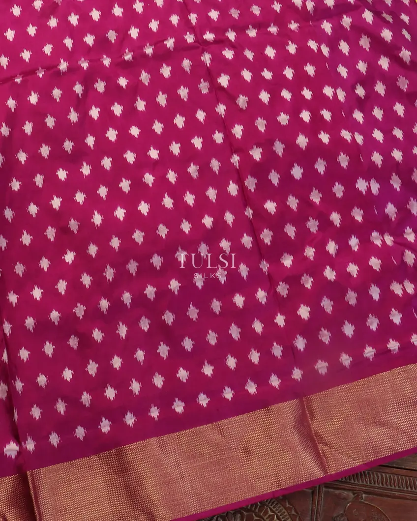 Parrot Green Ikat Silk Saree T5345723