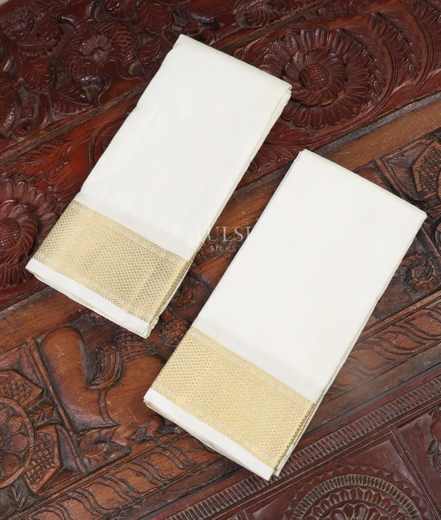 White Handwoven Kanjivaram Silk Dhoti and Vastharam T528339-image