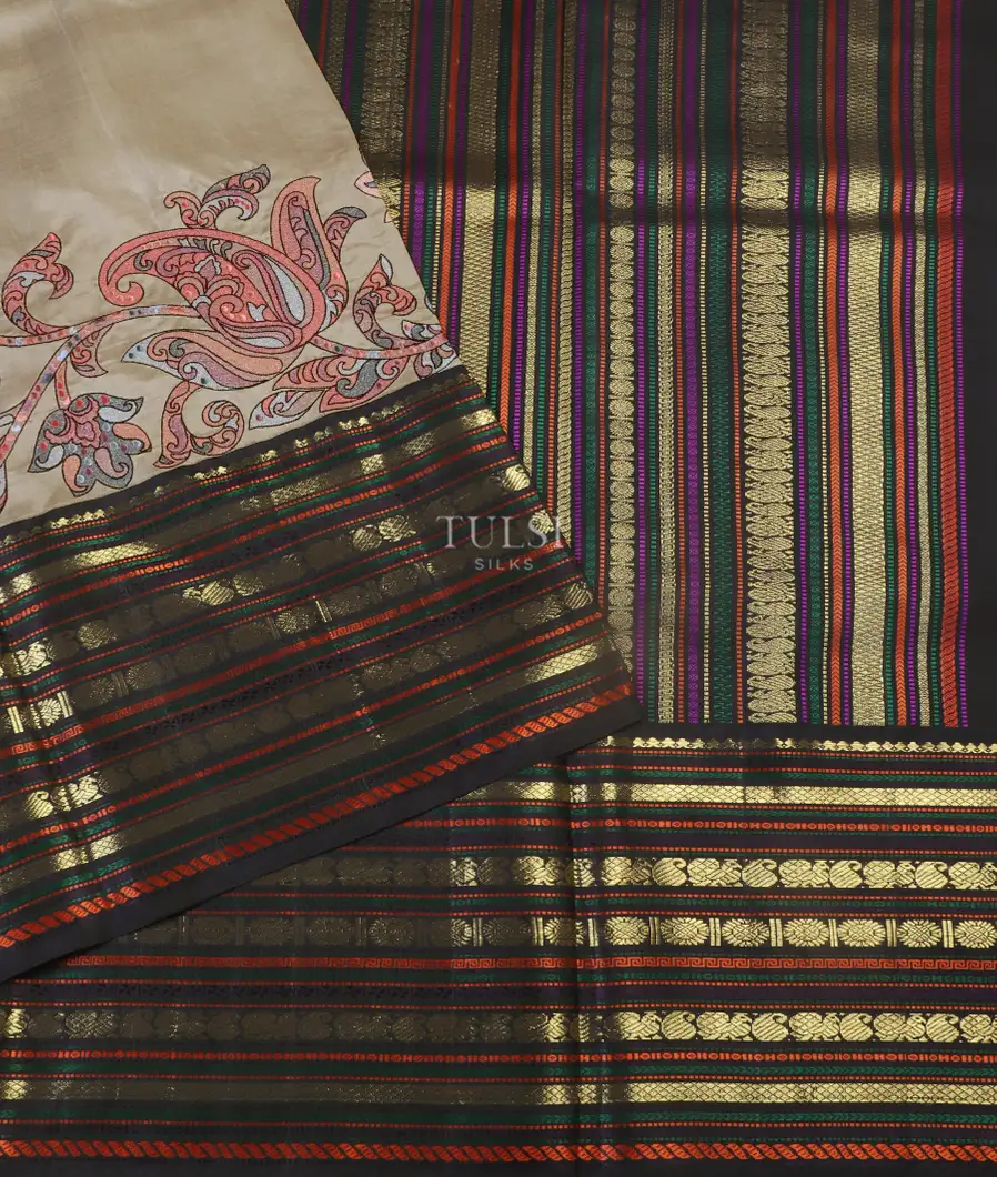 Grey Kanjivaram Embroidery Silk Saree T5282132