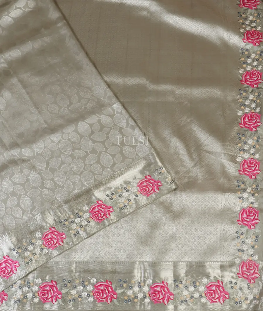 Grey Kanjivaram Embroidery Silk Saree T5282062