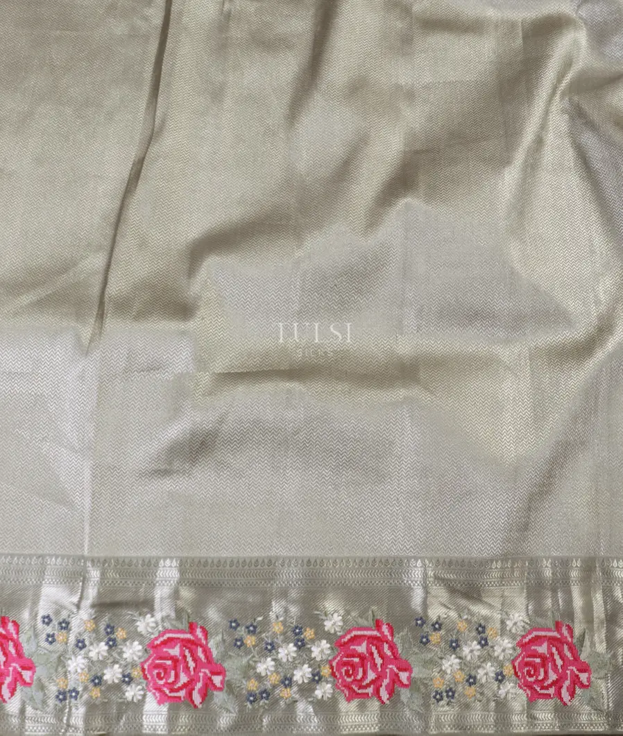 Grey Kanjivaram Embroidery Silk Saree T5282063
