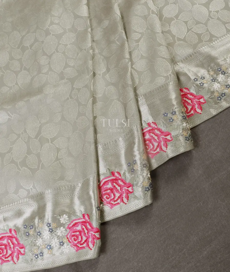 Grey Kanjivaram Embroidery Silk Saree T5282064