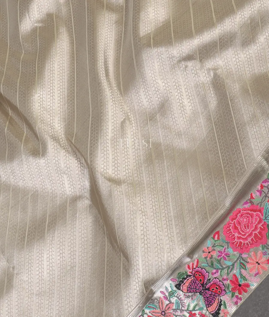 Grey Kanjivaram Embroidery Silk Saree T5383595