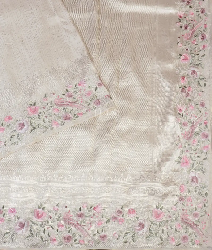 White Kanjivaram Embroidery Silk Saree T5383542