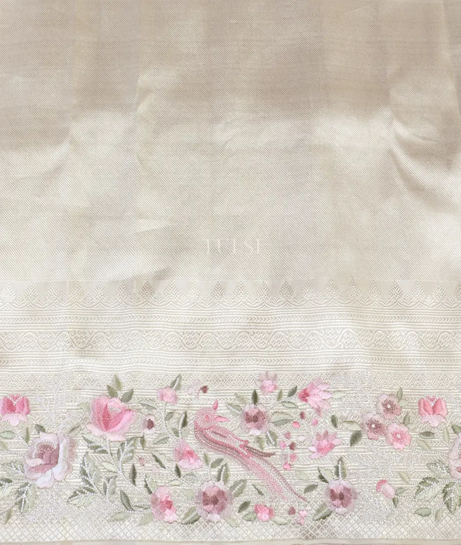 White Kanjivaram Embroidery Silk Saree T5383543