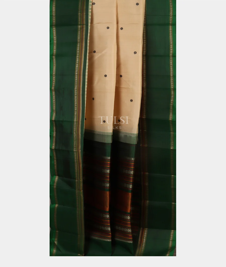 Beige Kanjivaram Silk Saree T5354572