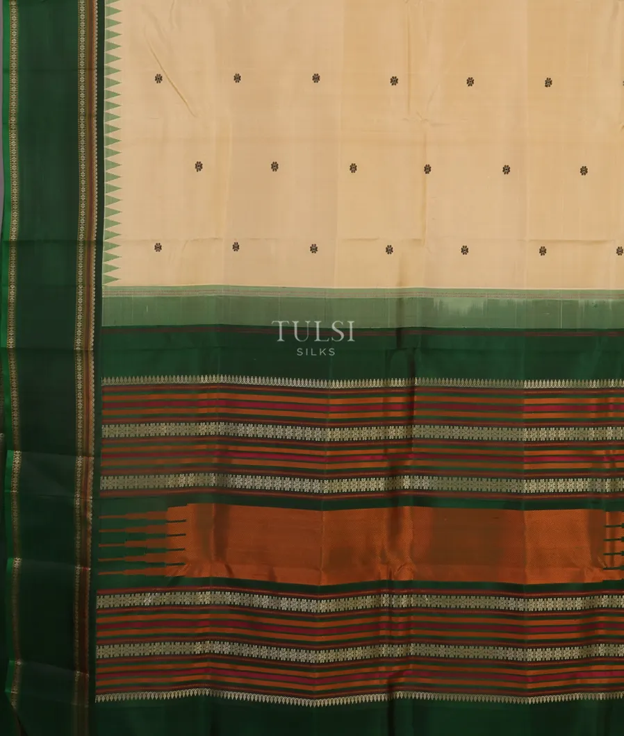 Beige Kanjivaram Silk Saree T5354574