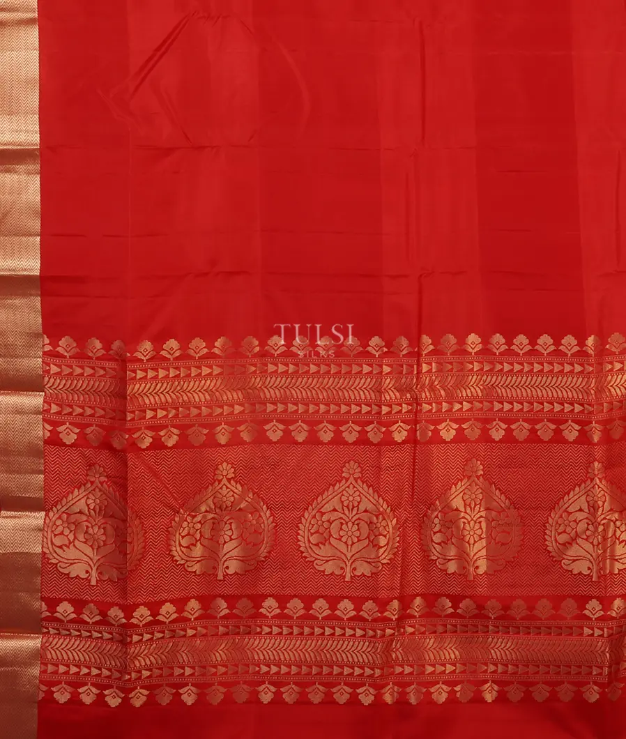 Red Soft Silk Saree T5022964