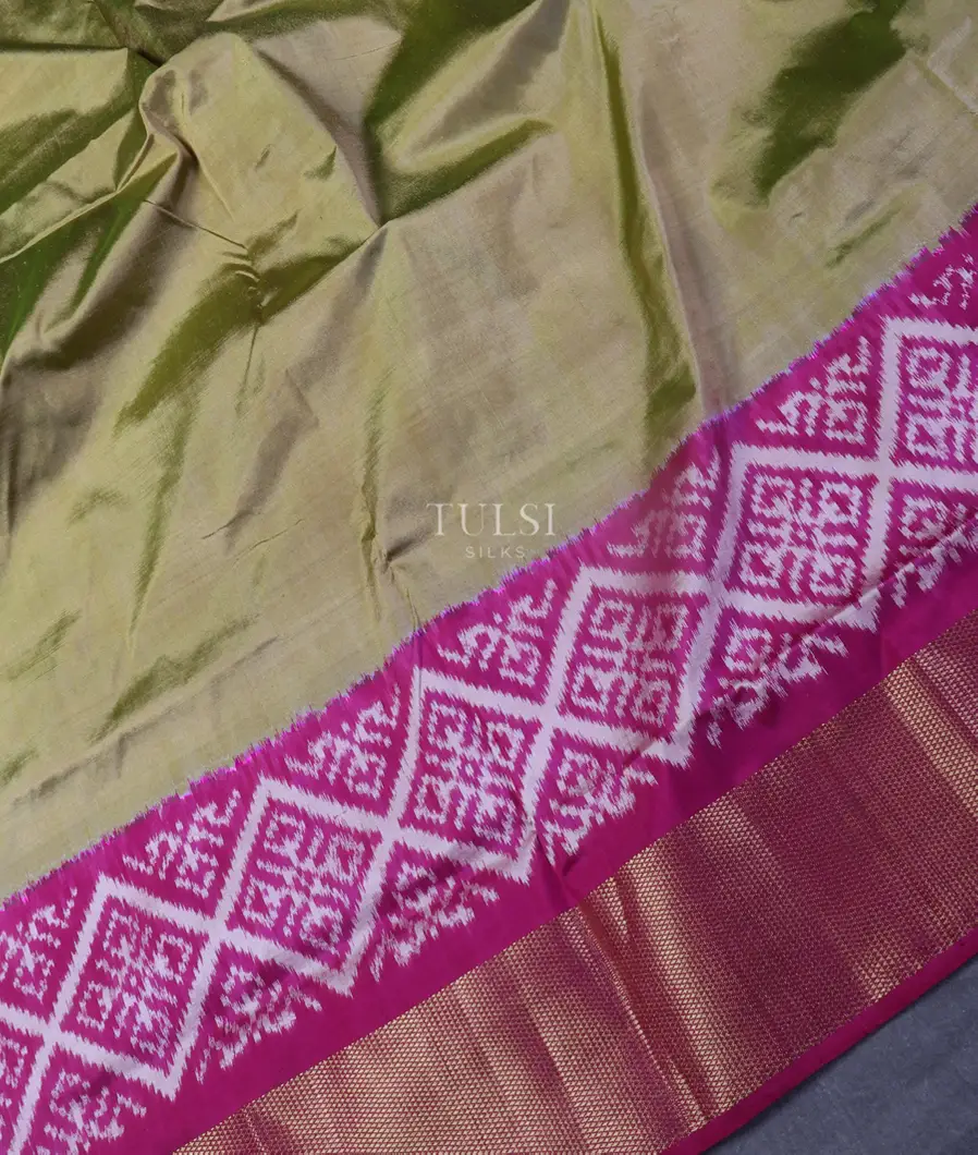 Green Ikat Silk Saree T5407965