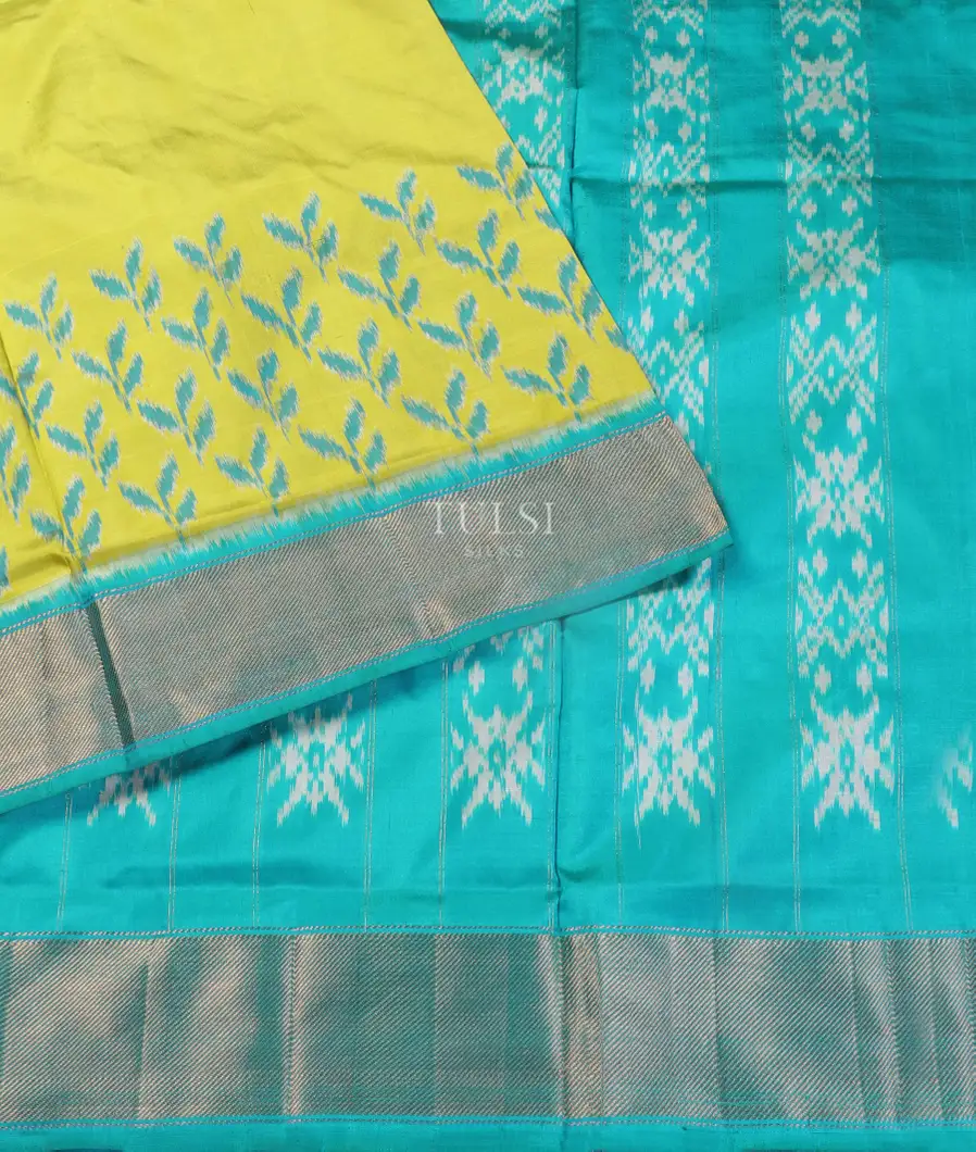 Green Ikat Silk Saree T5407944