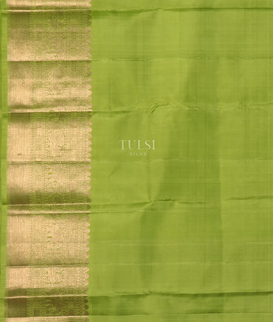 Bottle Green Kanjivaram Silk Saree T5395773