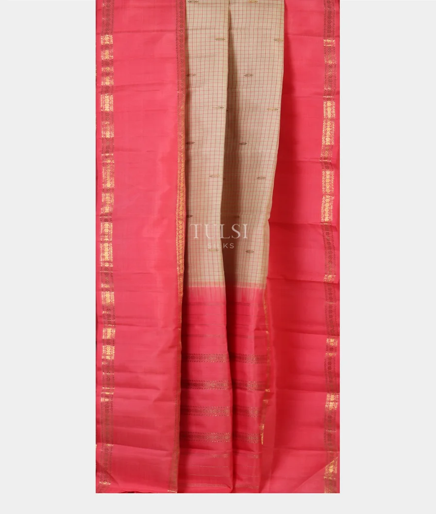 Beige Kanjivaram Silk Saree T5329962