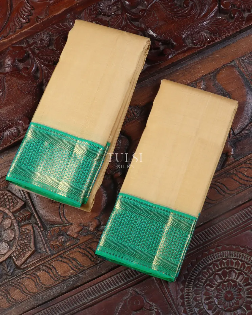 Beige Handwoven Kanjivaram Silk Dhoti and Vastharam T538708-image