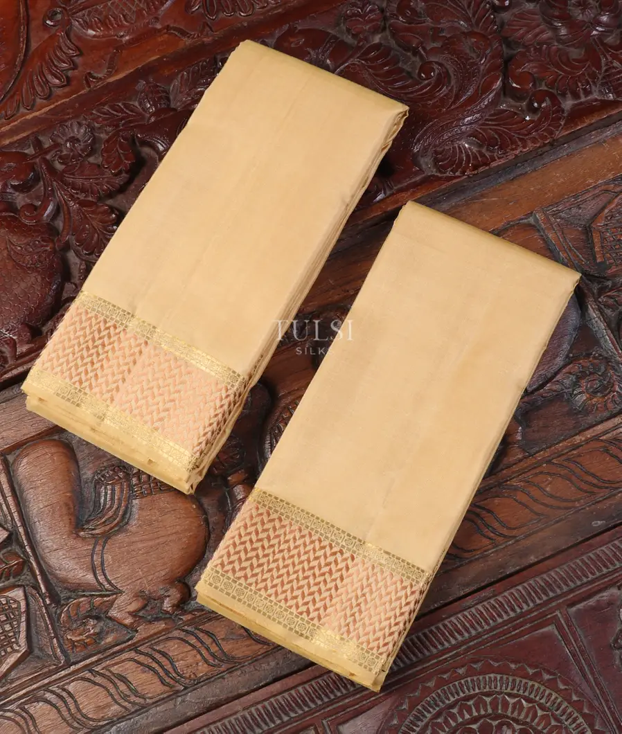Beige Handwoven Kanjivaram Silk Dhoti and Vastharam T520533-image