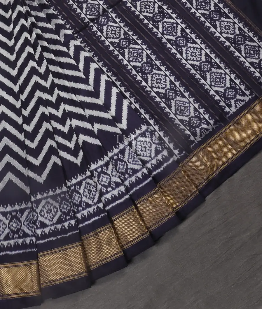 Midnight Blue Ikat Silk Saree T5449472
