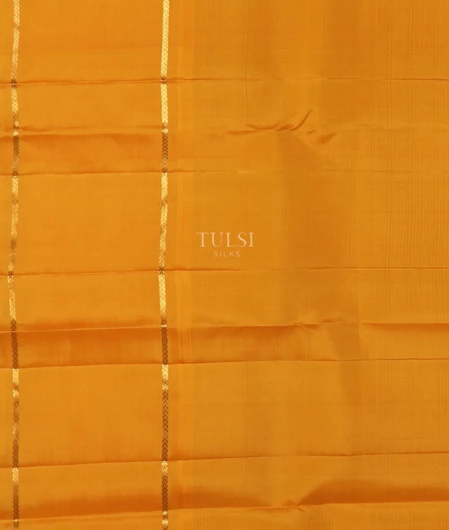 Off - White And Beige Kanjivaram Silk Saree T5507893