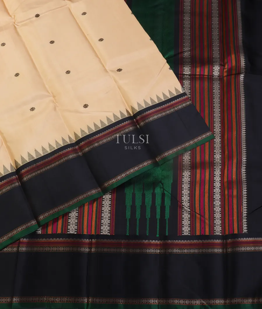 Beige Kanjivaram Silk Saree T5457164