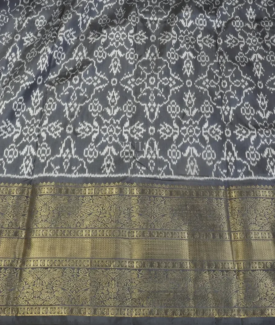 Off-White Ikat Silk Saree T5531023