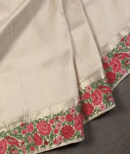 Off-White Kanjivaram Embroidery Silk Saree T5383744