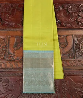 Green Kanjivaram Silk Pavadai T5243561
