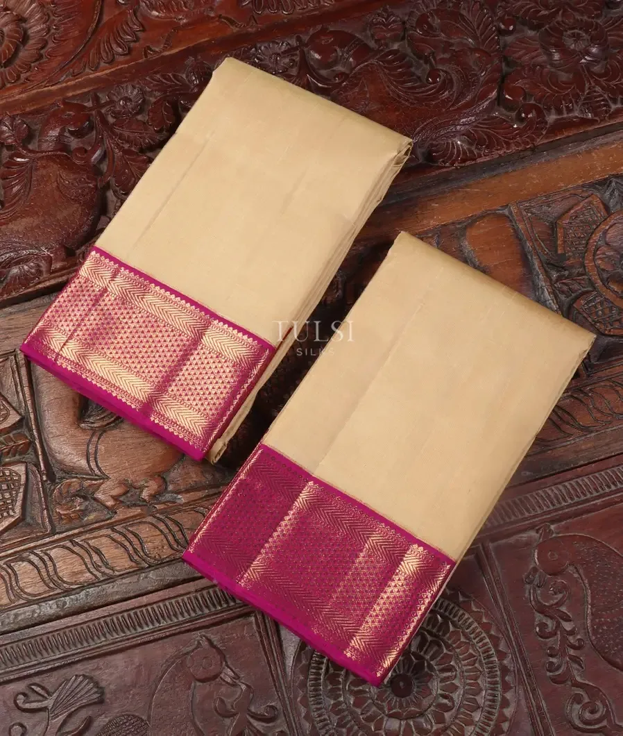 Beige Handwoven Kanjivaram Silk Dhoti and Vastharam T550687-image