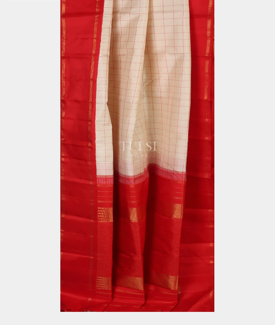 Off-White Kanjivaram Silk Saree T5500682