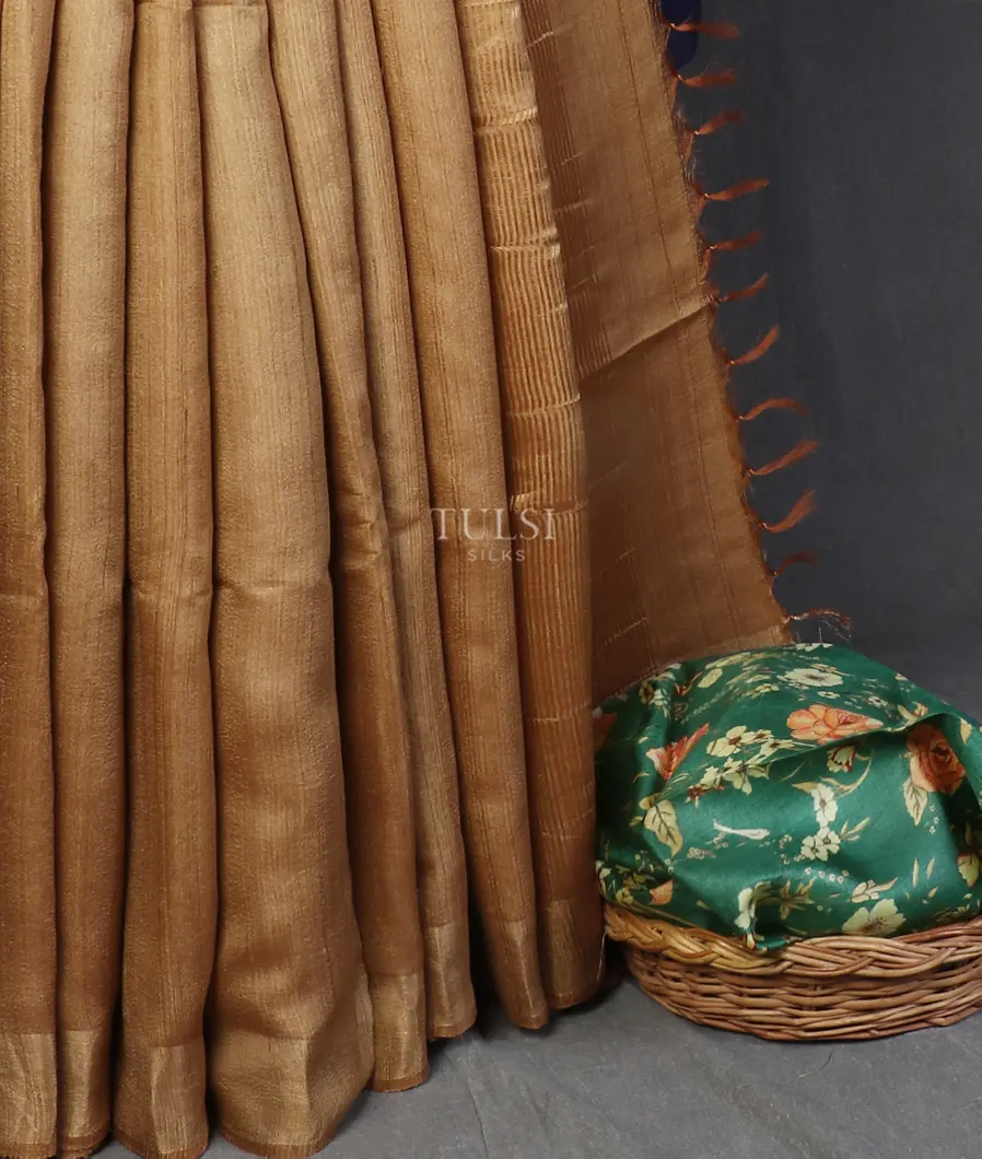Beige Woven Tussar Saree T5572102