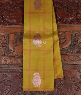 Yellowish Green Kanjivaram Silk Saree T5395891