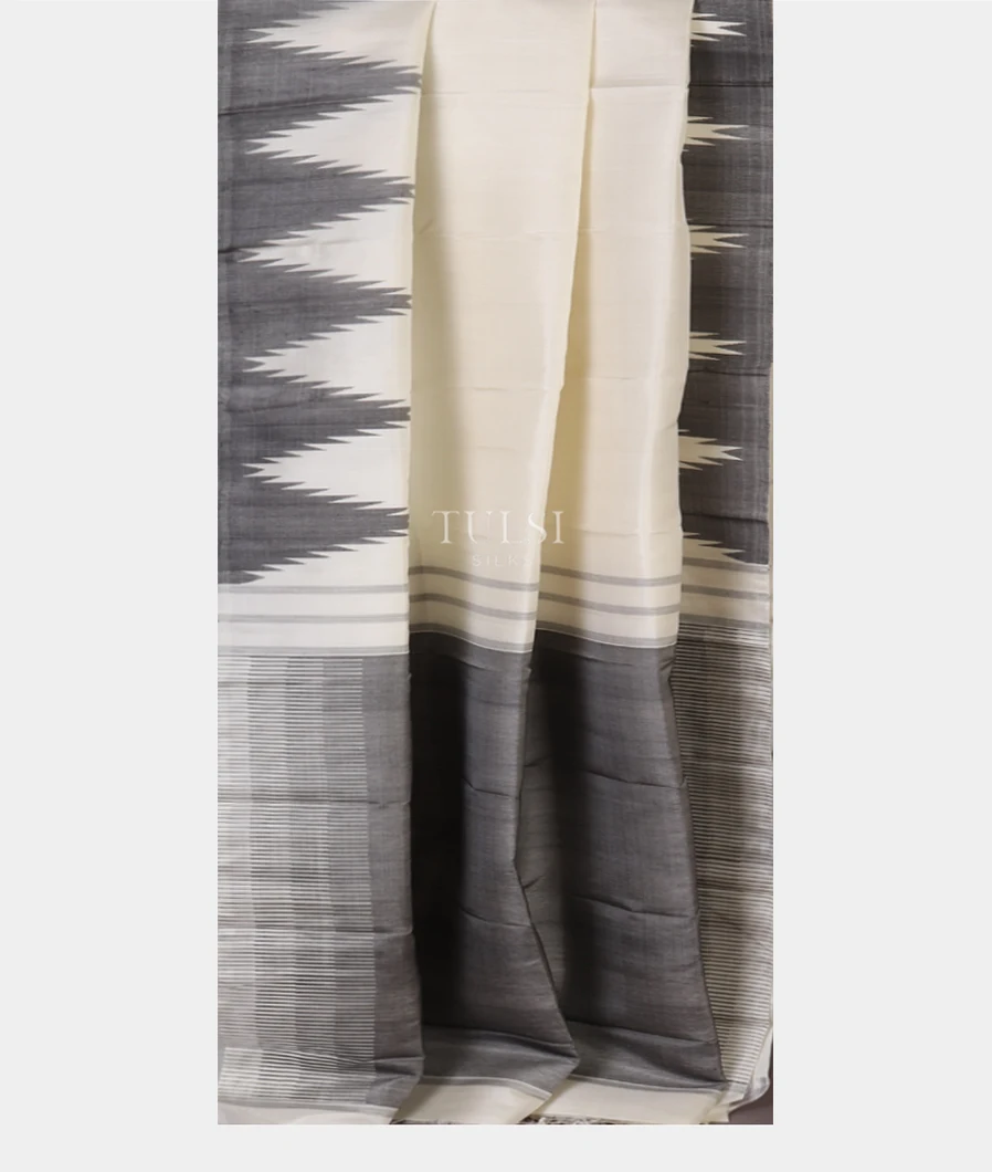 White Kanjivaram Silk Saree T5623502