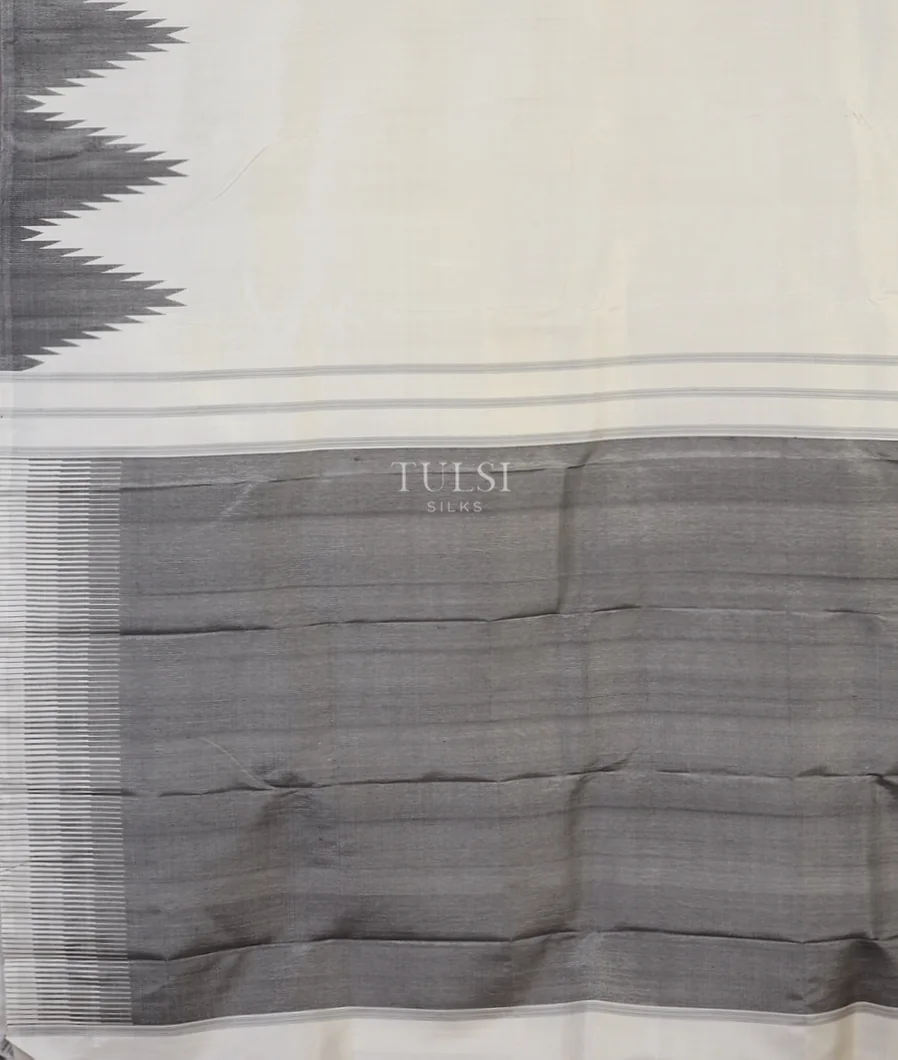 White Kanjivaram Silk Saree T5623504