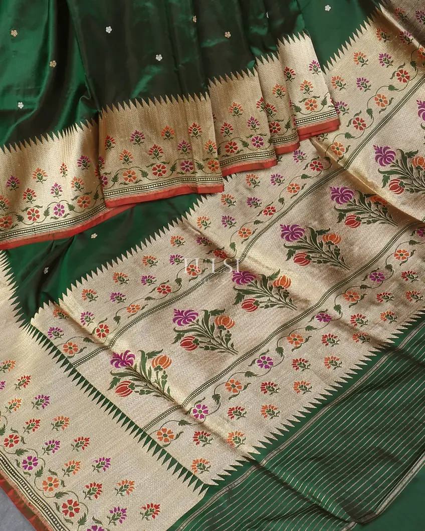 Green Banaras Silk Saree T5212295