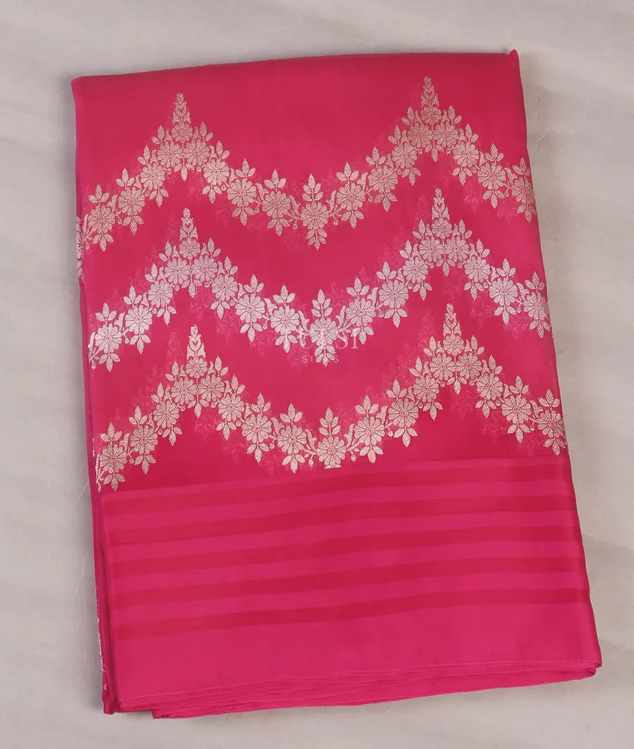 Magenta Banaras Silk Saree T569815-image