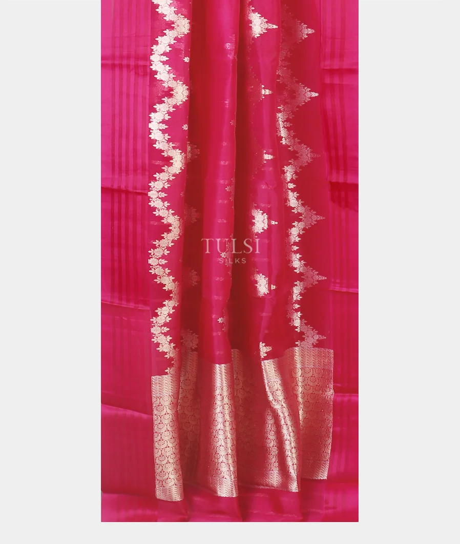 Magenta Banaras Silk Saree T5698152