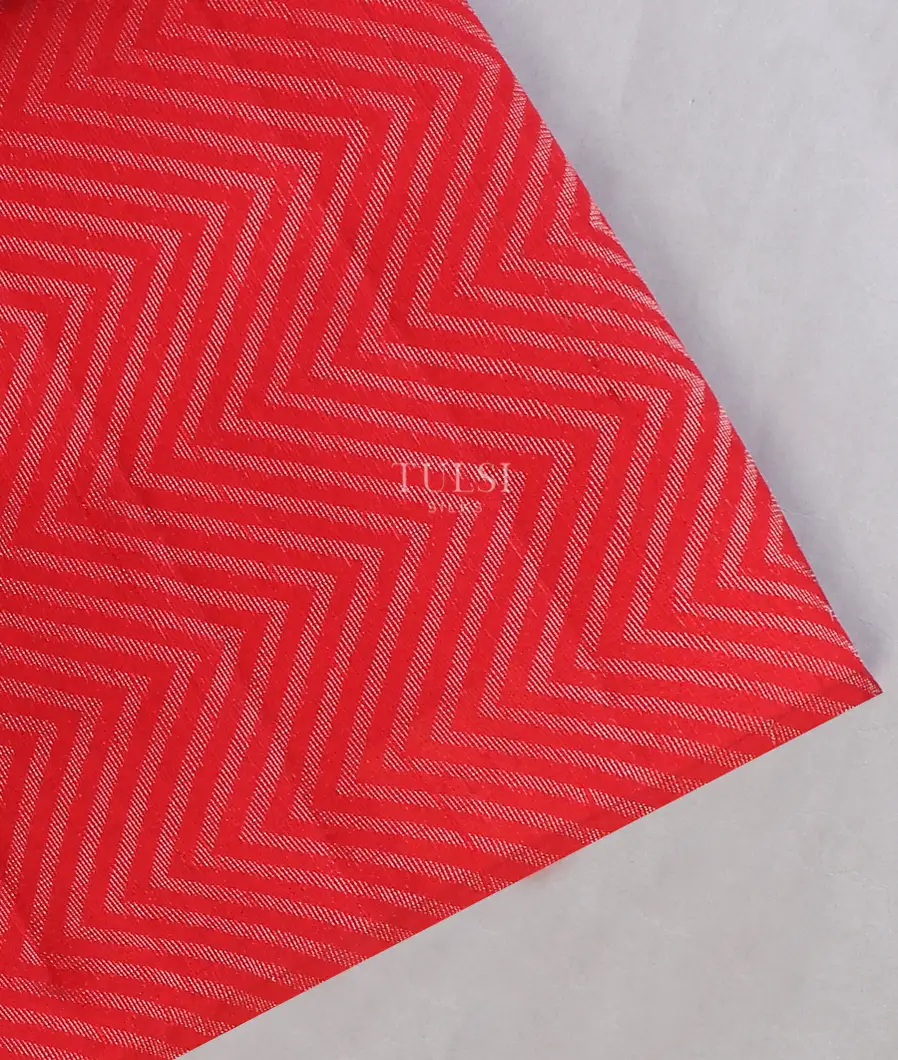 Red Woven raw Silk Saree T575323-image