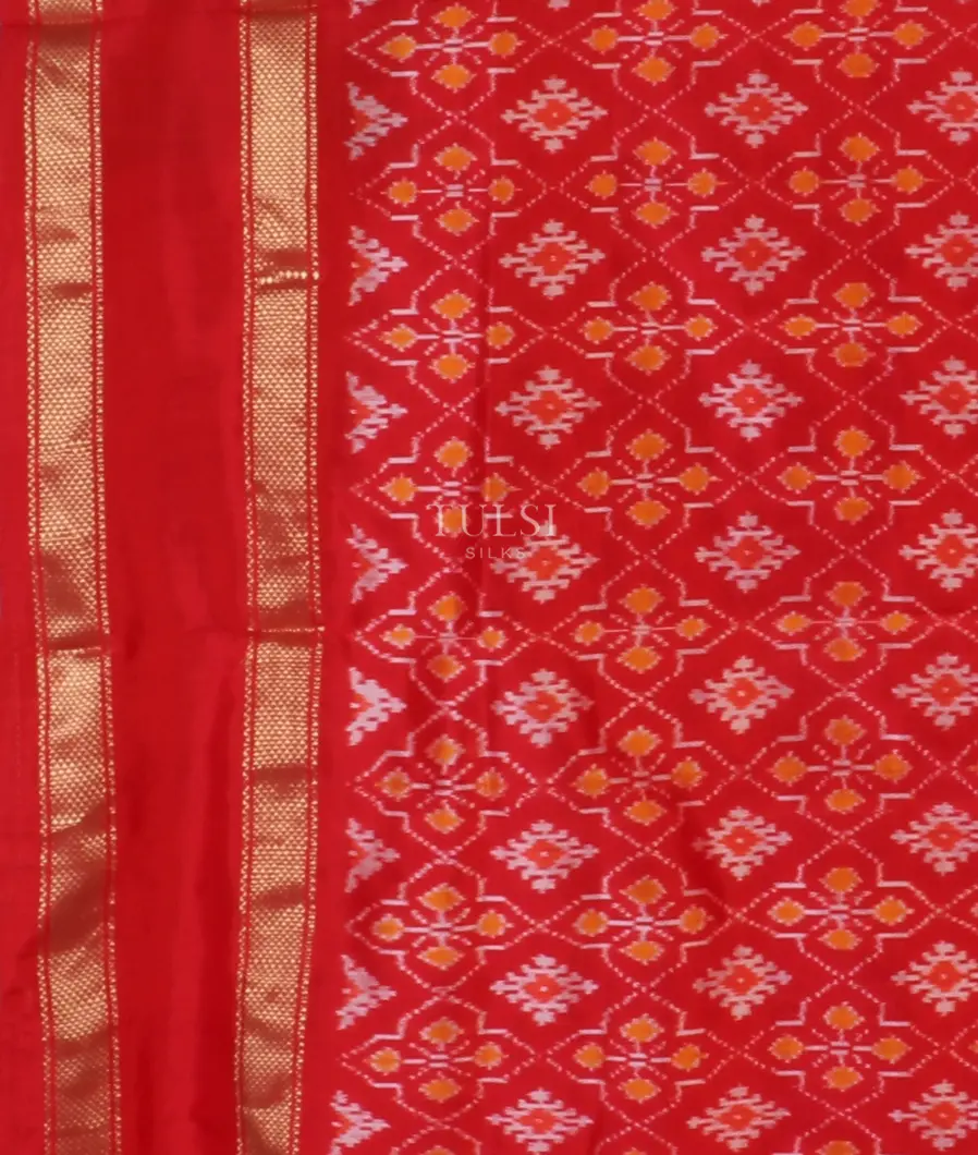 off-white-ikat-silk-saree-t578363-t578363-c