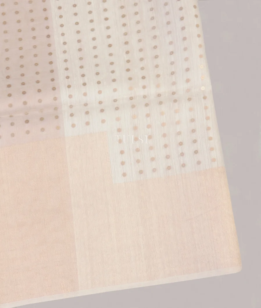 Off - White Handwoven Tussar Saree T571773-image