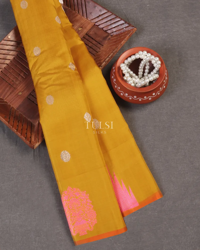 Yellow Gadwal Silk Saree T576185-image