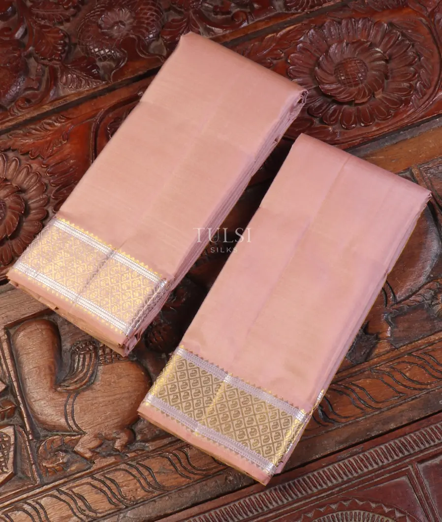 Pink Handwoven Kanjivaram Silk Dhoti and Vastharam T582375-image