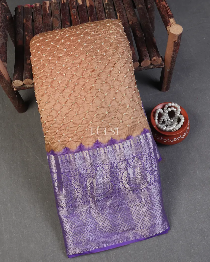 Dusty Beige Bandhani Chaniya Silk Saree T569005-image