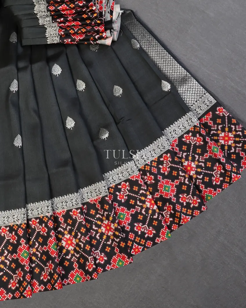 dark-grey-tussar-with-satin-border-t597424-t597424-b