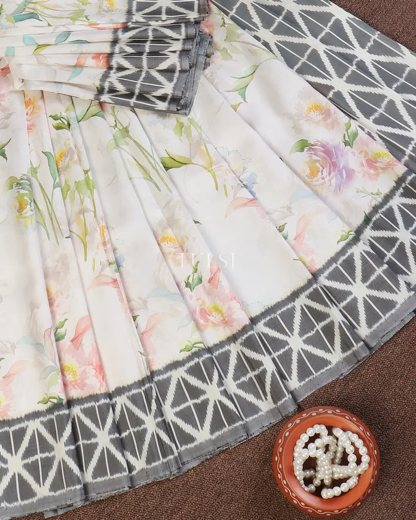 off-white-ikat-silk-saree-t608288-t608288-d