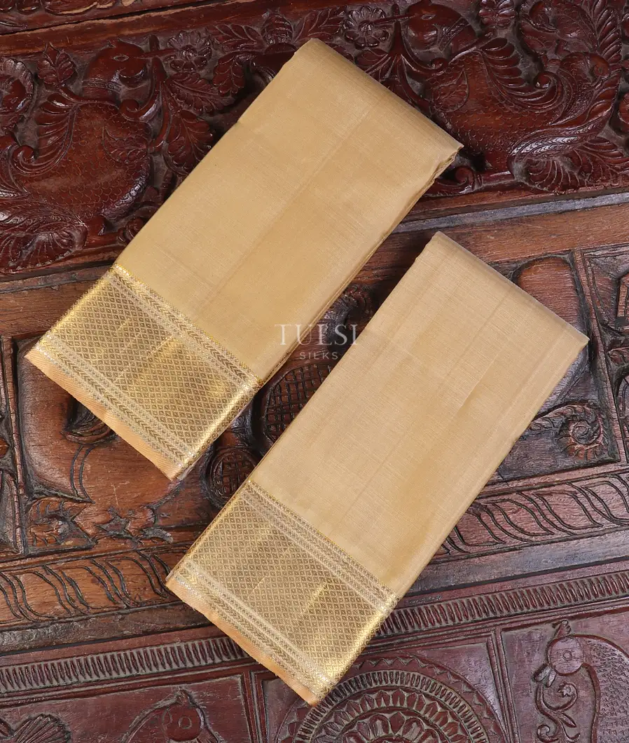 Beige Handwoven Kanjivaram Silk Dhoti and Vastharam T611665-image