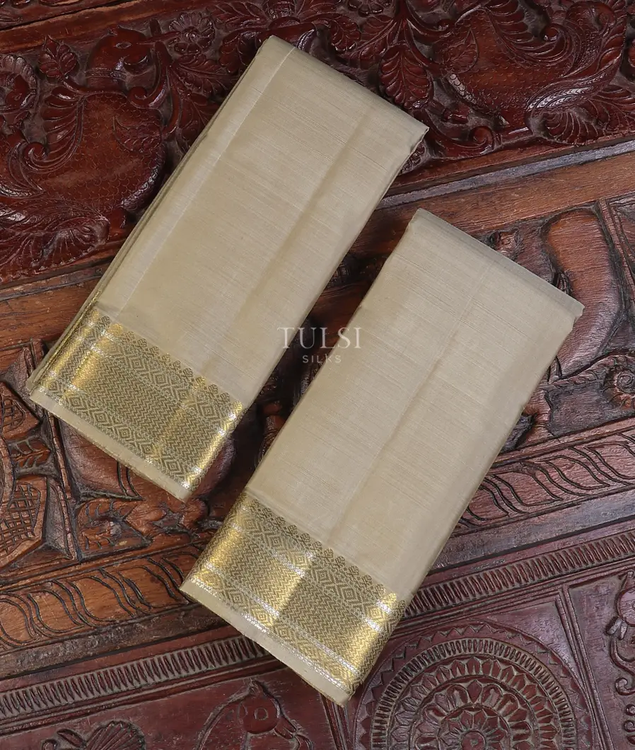 Grey Handwoven Kanjivaram Silk Dhoti and Vastharam T611671-image