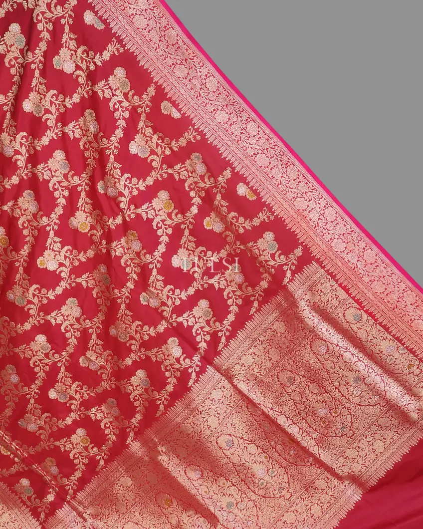 red-banaras-silk-saree-t563189-t563189-b