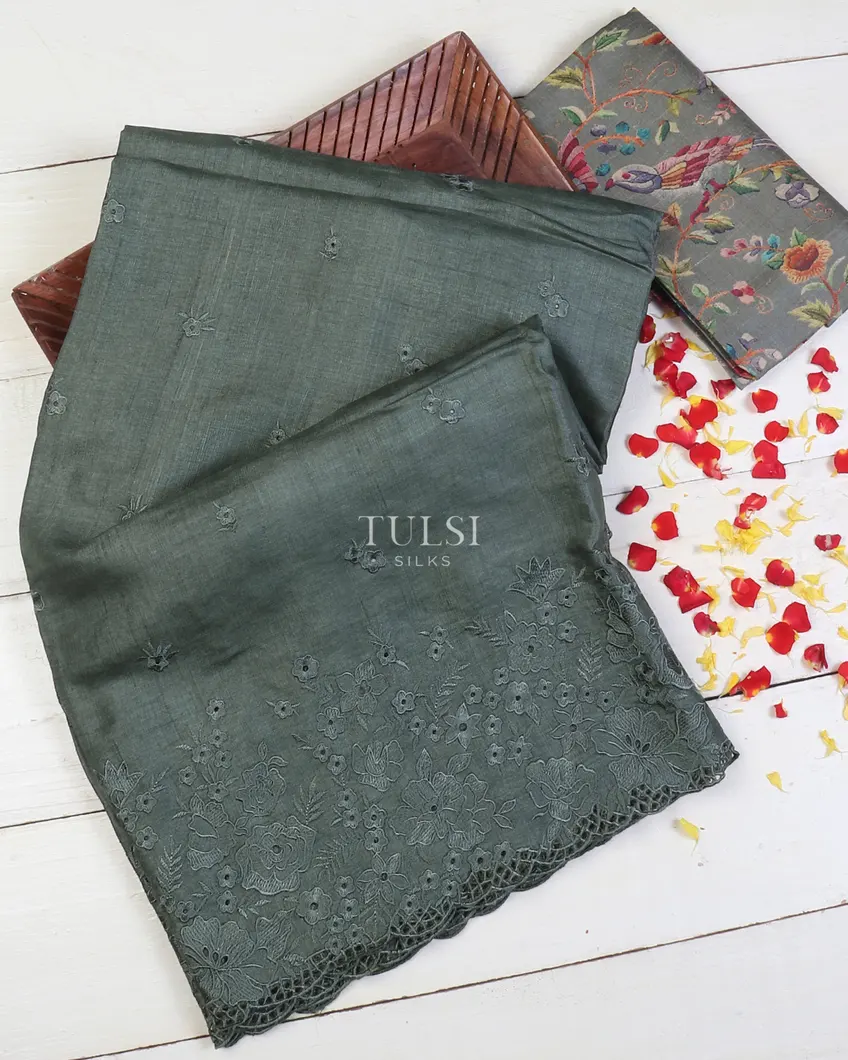 Grey Tussar Cutwork Embroidery Saree T617627-image