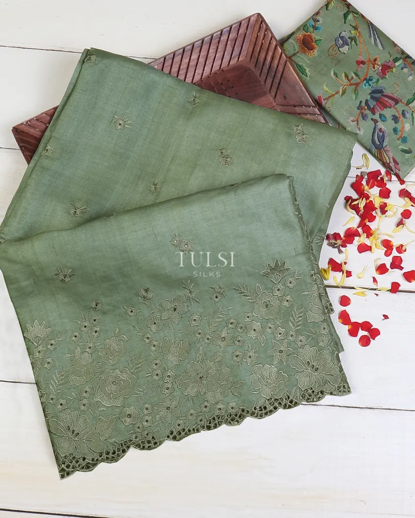 Green Tussar Cutwork Embroidery Saree T617626-image